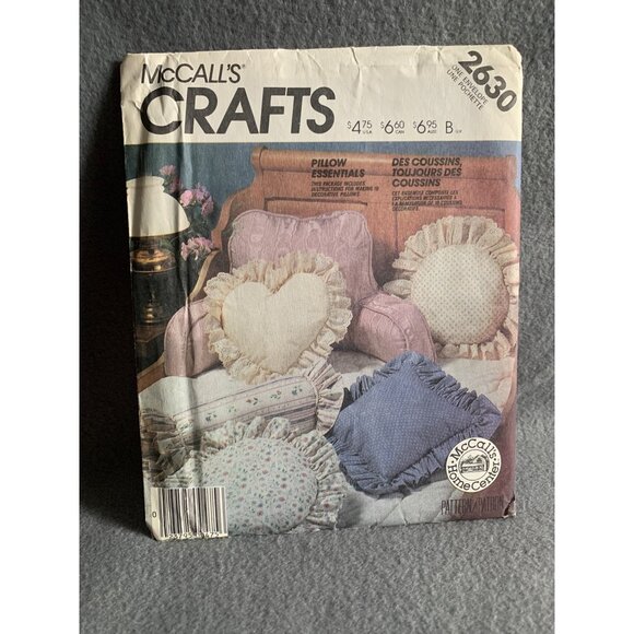 McCall's Decorative Pillow Sewing Pattern 2630 - uncut - Picture 1 of 4